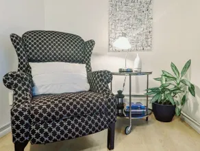 Sparkling Clean & Comfy Kitsilano Condo - Image 4