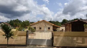 A villa with a barbecue and a swimming pool for exclusive use - Image 4