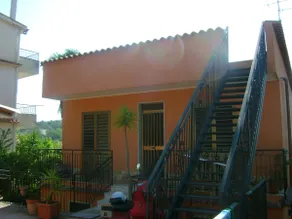 House with terrace - Image 4