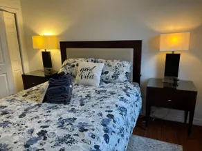 Byward Market Ottawa Beautiful One Bedroom #4 - Image 3
