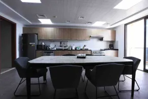 Lovely 3-BR Sea view apartment. Mina Al fajer. - Image 5