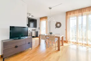 GuestHost - Peaceful apartment x5 with parking - Image 2