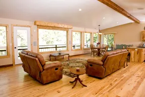 Peaceful riverfront home for family and friends. - Image 2