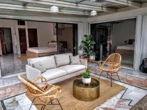Modern Tropical Residence w Indoor/Outdoor Living - Image 3
