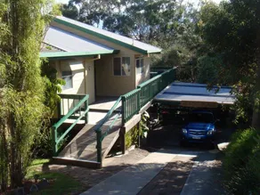 Beach Place Lakes Entrance - Image 4