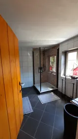 Charming old building apartment in renovated barn - Image 5