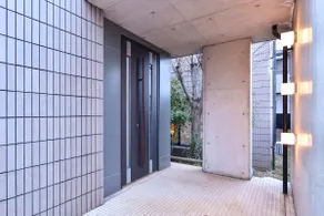 Spacious 268 ㎡ condominium near Kansai Airport/3 minutes to the station/up to 16 people/sauna, bath, and BBQ free - Image 3