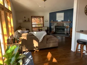 Lake house in Lawton - Image 4