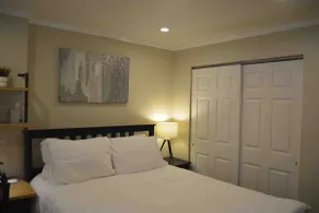 Wonderful Queen Suite, By Golden Gate Park - Image 2