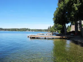 Lakefront cottage on picturesque Lake Mason - Image 3