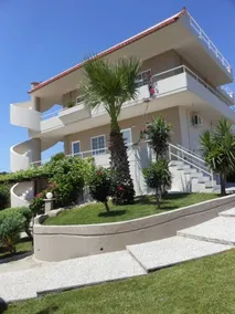 Villa Olive Grove, Estudio Superior - Image 3