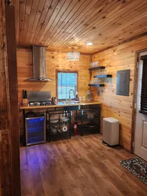 The Love Shack ”No Cleaning Fees” - Image 4
