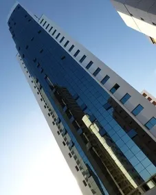 LUXURY FLAT IN FRONT OF BOA VIAGEM BEACH - Image 3