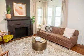 Cozy Home 5 Mins to Downtown | 2 Mins to Friends U - Image 2