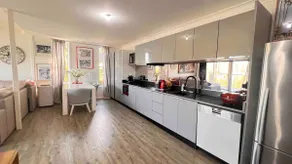 2 bedroom GRANNY FLAT PET-friendly Car WATER Views - Image 3