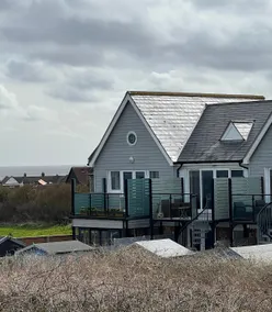 Lovely 5* upside down house with amazing sea views - Image 4