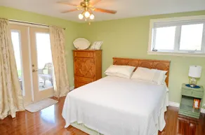 Beautiful Bayfield Apartment (Bottom house only) - Image 4