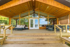 Bungalow Charm - Image 5