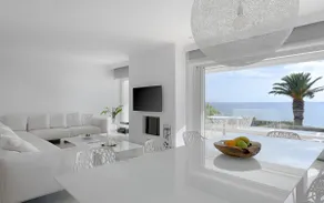 Luxurious Beachfront Villa Maira - Image 2
