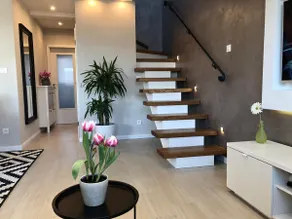 Grayhouse open sky apartment - Image 3