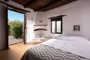 Aloni , Traditional home with a view - Image 2