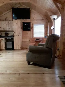Fox Hunting, Crappie Fishing Getaway - Image 3