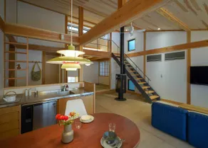 Shiokamiki Village Free parking is provided, and the entire building is rented out Dirt floor living room with wood stove - Image 3