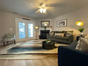2br/2.5ba home in Walnut Creek near Dtown Raleigh! - Image 4
