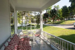 Family Friendly Village Lake House - Image 4
