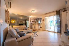 Les Issambres, Apartment with Terrace and Garden with Sea View - Image 2