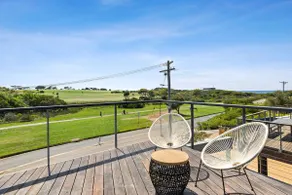 Ocean Golf Course and Parkland Views 250m to Sand - Image 2