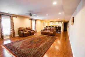 Roomy downtown apartment near TTU - Image 2