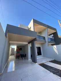 Super comfortable two-bedroom townhouse with balconies - Image 3