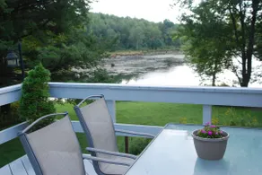 Private Lakefront -  Poconos getaway on a tranquil lake - Image 4