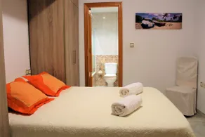 Cosy apartment in the old town at 2 min from beach - Image 5