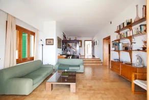 Stunning ocean views, with a pool and Wi-Fi - Image 5
