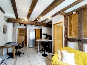 T2 Cozy apartment in the historic center - Image 4