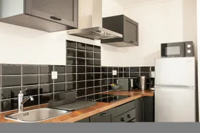Golden Triangle 2-bedroom with PARKING and SWIMMING POOL, Perier metro station - Image 5