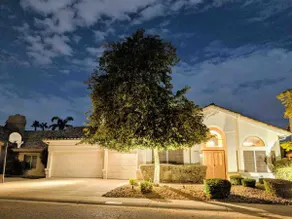 Spacious 5BR, private pool, near Mayo Clinic - Image 3