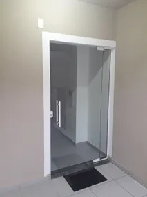 Well-located apartment - Image 2