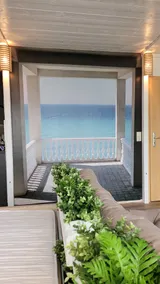 UNIque App. 13 -The Beach - Image 3