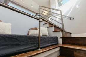 Craftsman Loft in Downtown Azusa - Image 4