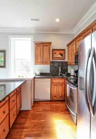 Historic loft apartment in downtown Columbia - Image 4