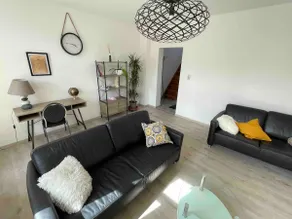 Pleasant duplex close to all amenities - Image 4