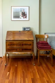 Quiet room, Ehrenfeld, private entrance, central - Image 3