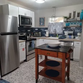 Casa Coquina ~ Walk to Downtown ~ CLEAN, QUIET, SPACIOUS, HUGE PRIVATE YARD - Image 2