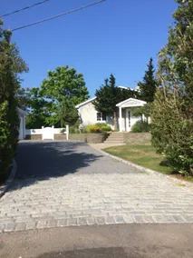 Waterfront Shelter Island Beach House With Dock - Image 5