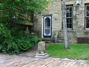 Tuckpoint Garden Suite - Image 2