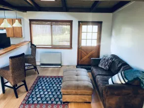 Cheerful two bedroom house near the beach - Image 3
