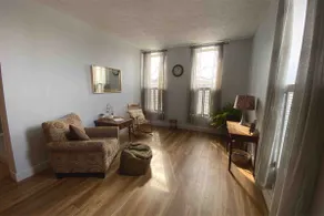 106 North/ located in the center of Carthage - Image 5